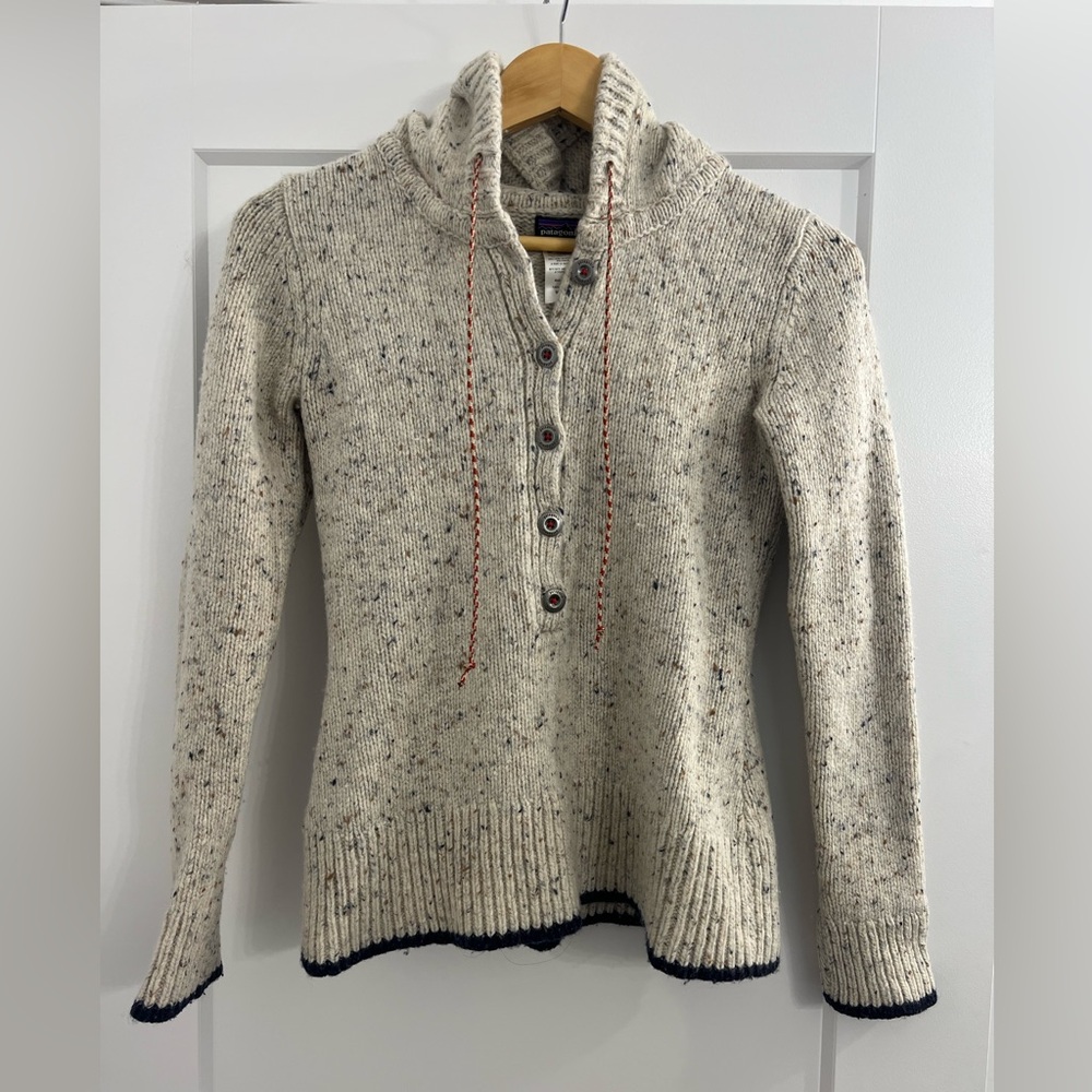 Patagonia Wool Sweater (Size Small)